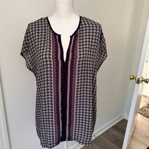 Women’s short sleeve top